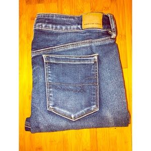 American eagle light jeans